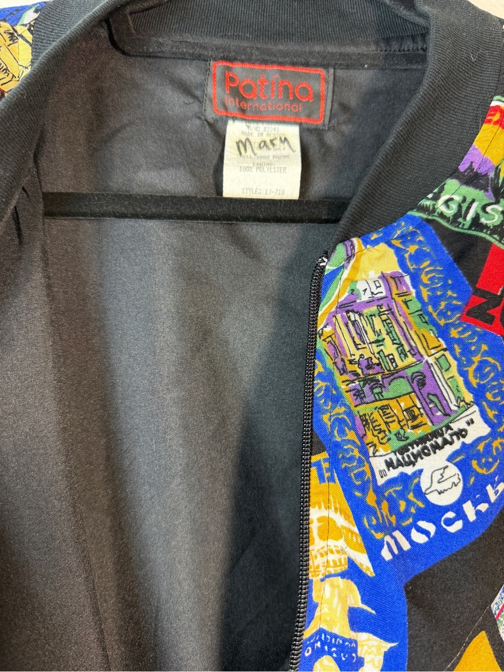 Vintage Patina International Novelty Passport Hotel Stamp Bomber Jacket Large - Picture 3 of 11